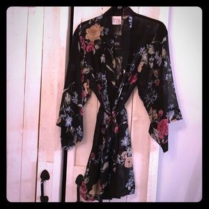 Helena Quinn kimono robe